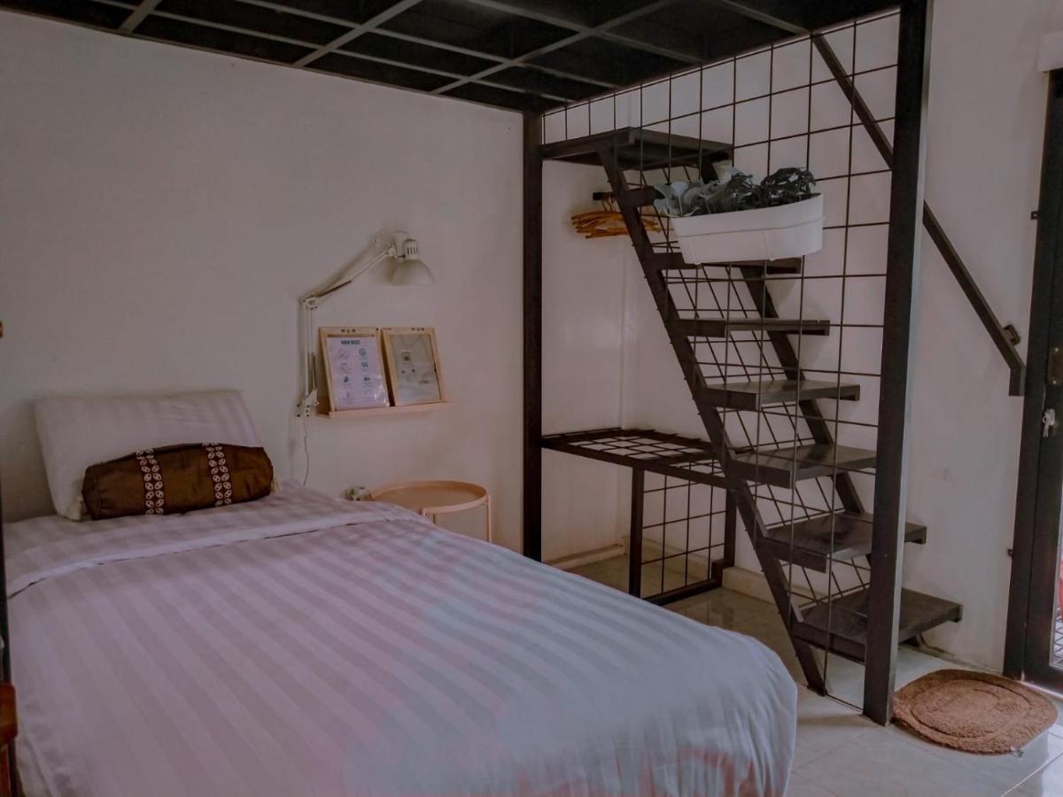 Inn House Homestay Dadapan 외부 사진