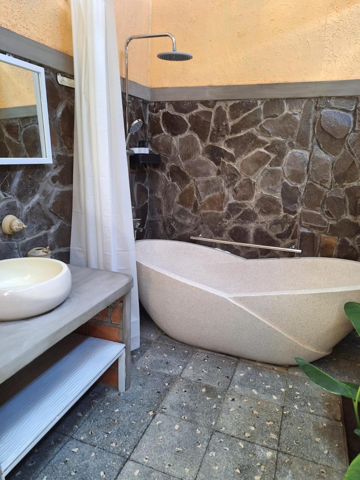 Inn House Homestay Dadapan 외부 사진