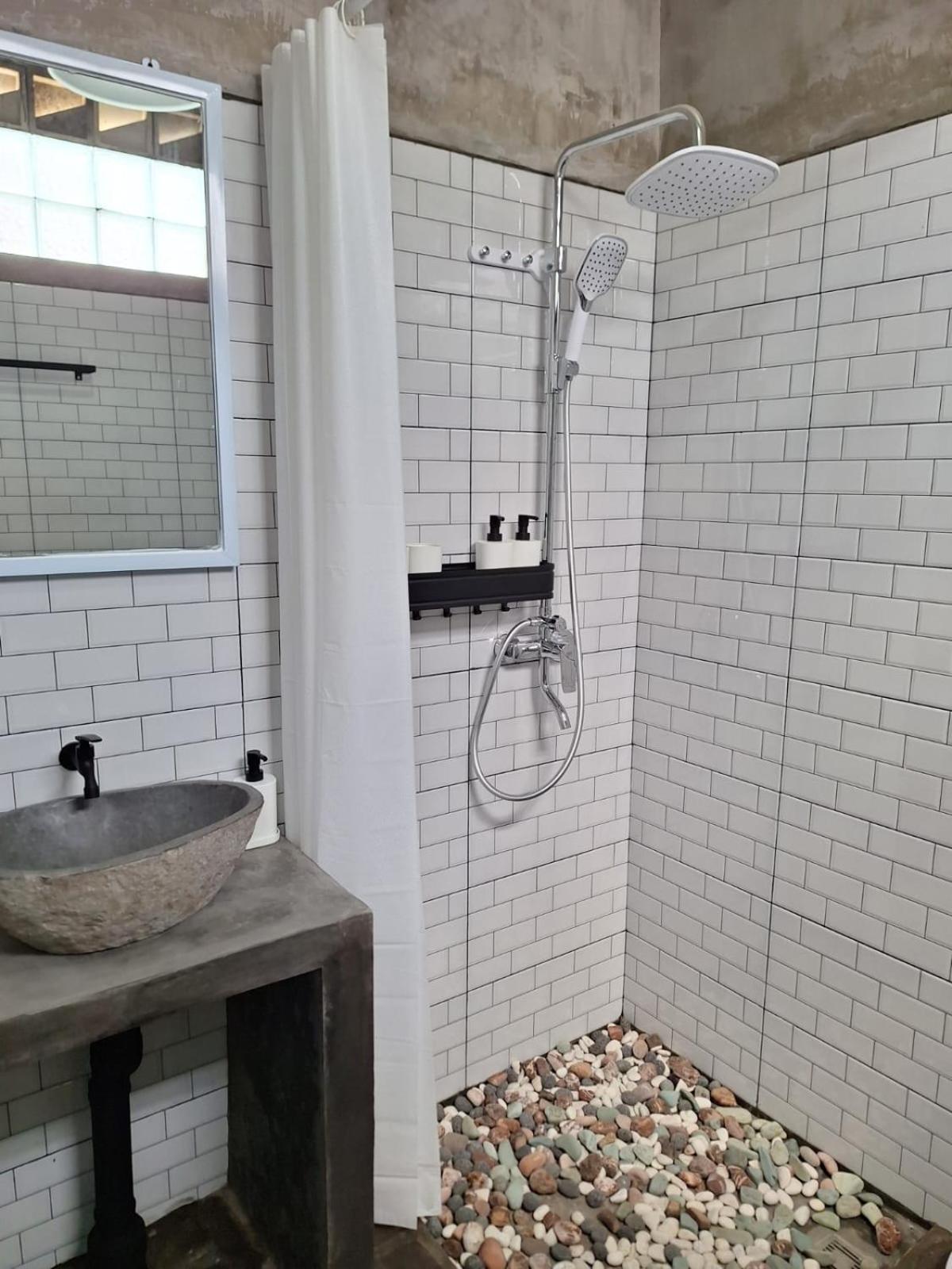 Inn House Homestay Dadapan 외부 사진