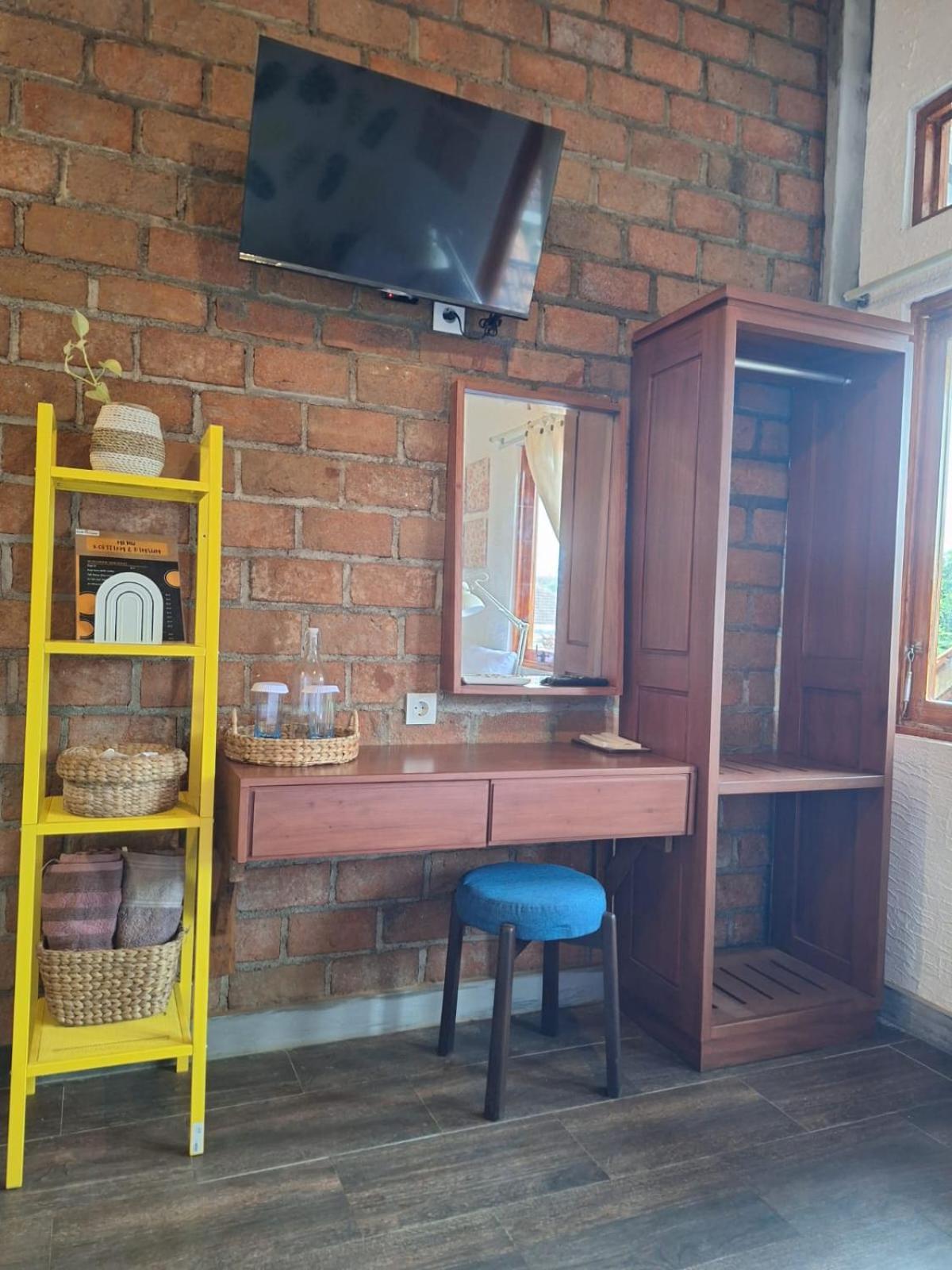 Inn House Homestay Dadapan 외부 사진