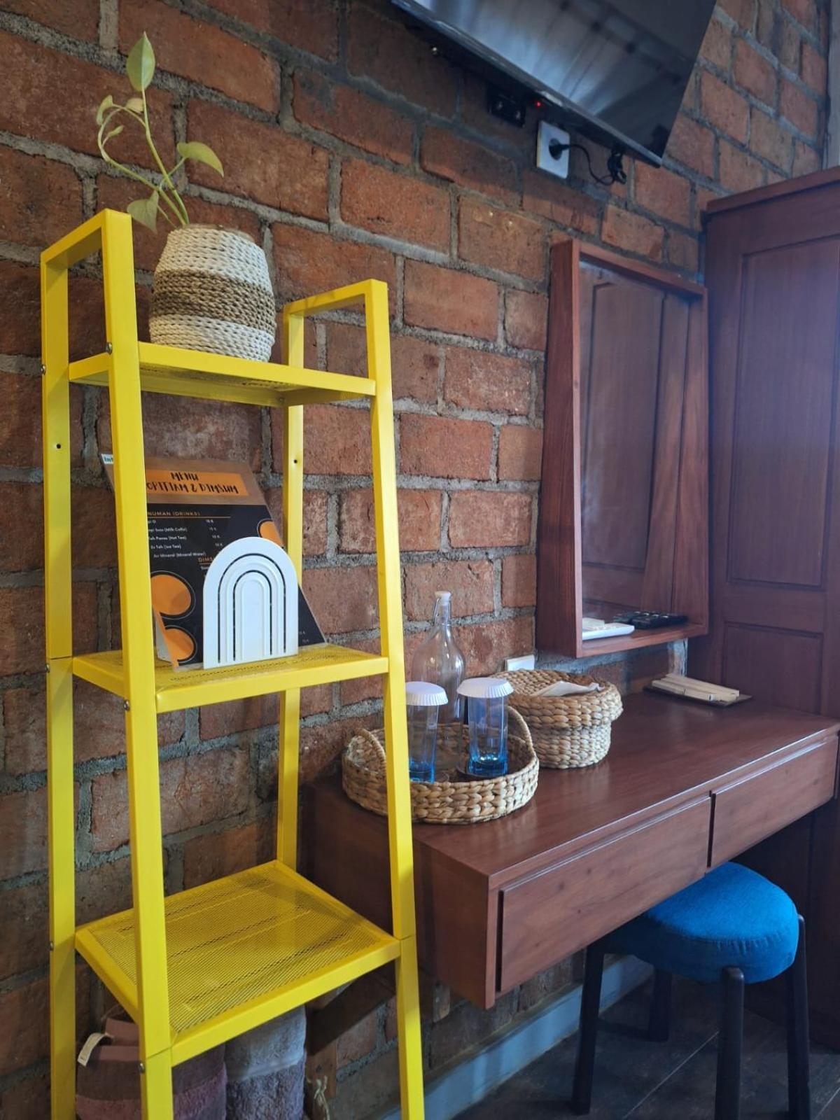 Inn House Homestay Dadapan 외부 사진